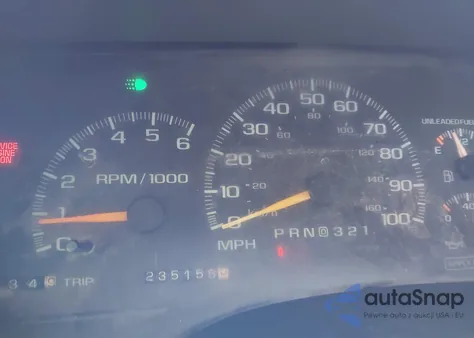 1998 Chevrolet C2500 Fleetside z USA, uszkodzony, nr VIN 1GCGC29R6WE161757